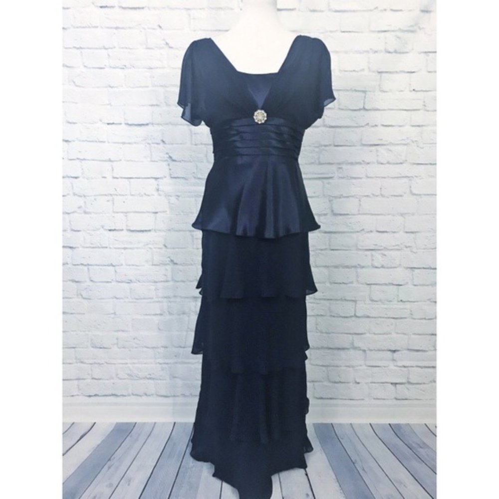 Patra Navy Layered Formal Dress Size 8